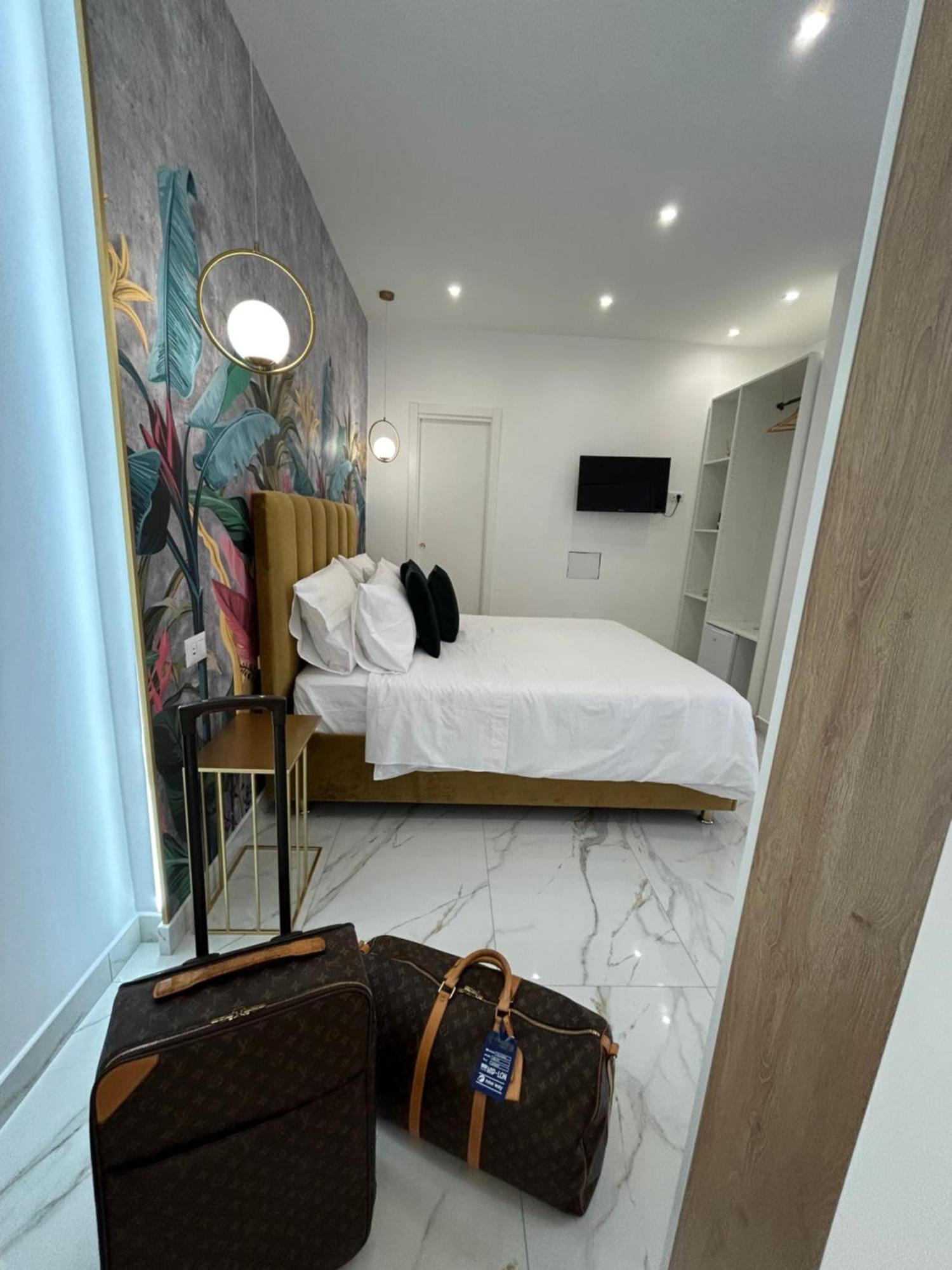 Savior Deluxe Rooms Neapel Exterior foto