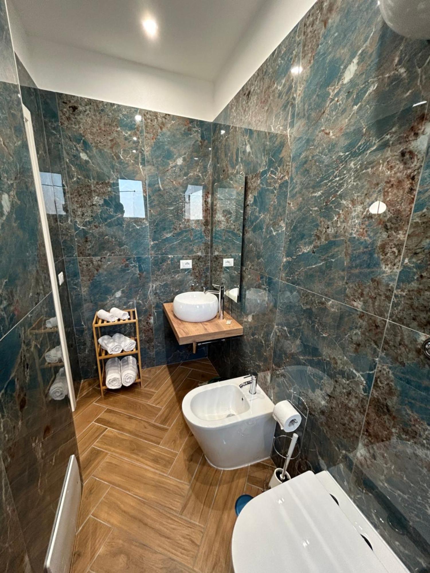 Savior Deluxe Rooms Neapel Exterior foto
