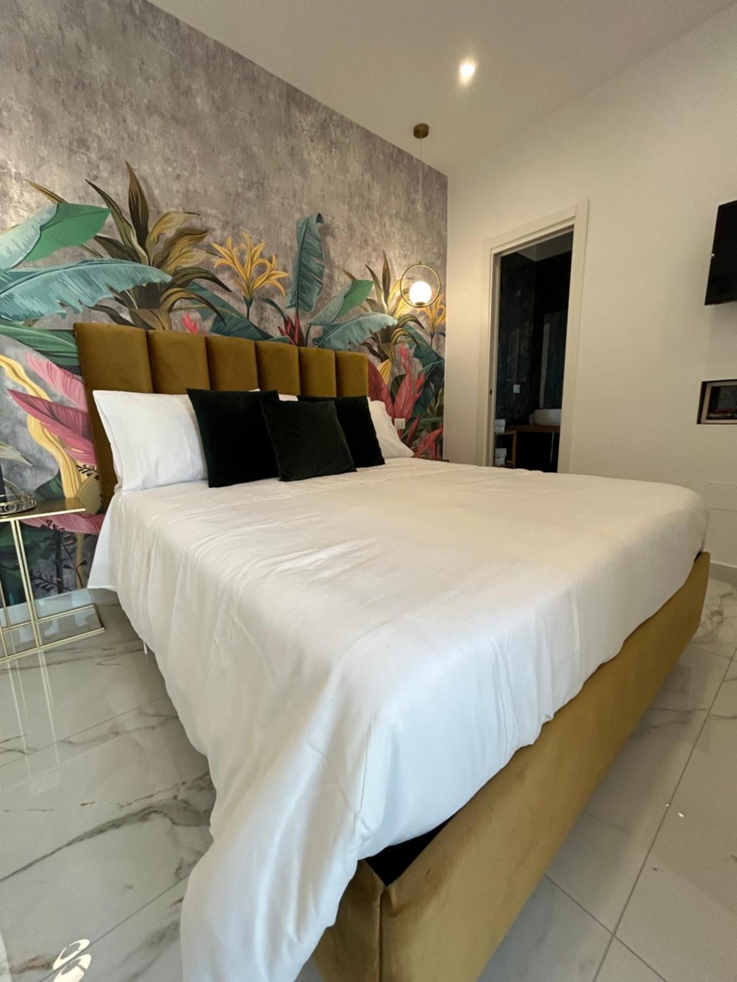 Savior Deluxe Rooms Neapel Exterior foto