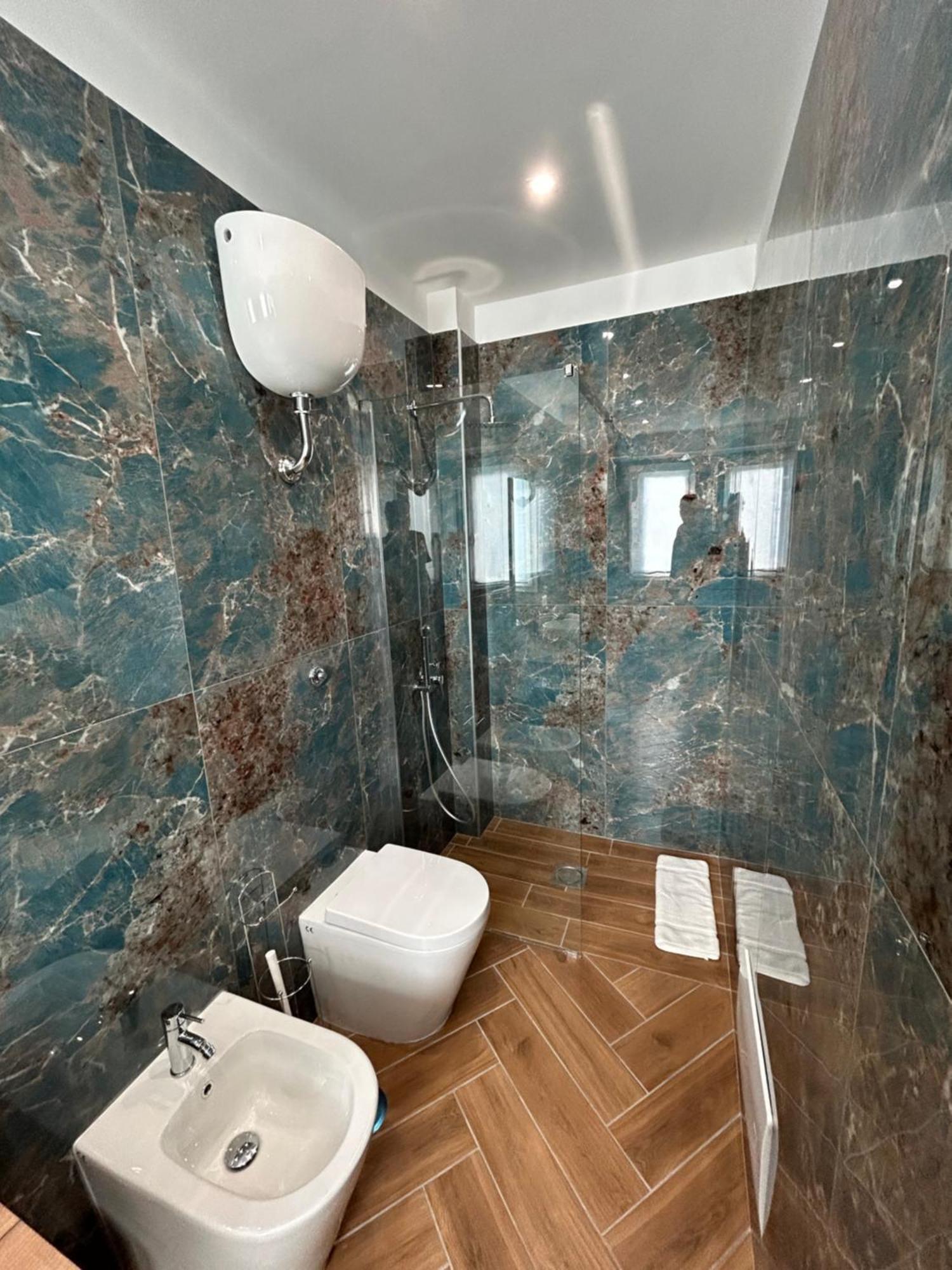 Savior Deluxe Rooms Neapel Exterior foto